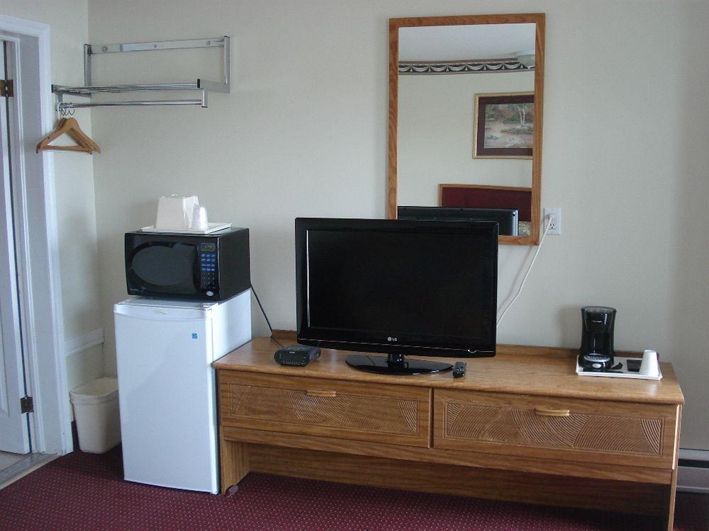 Lincoln Motel Sturgeon Falls Экстерьер фото